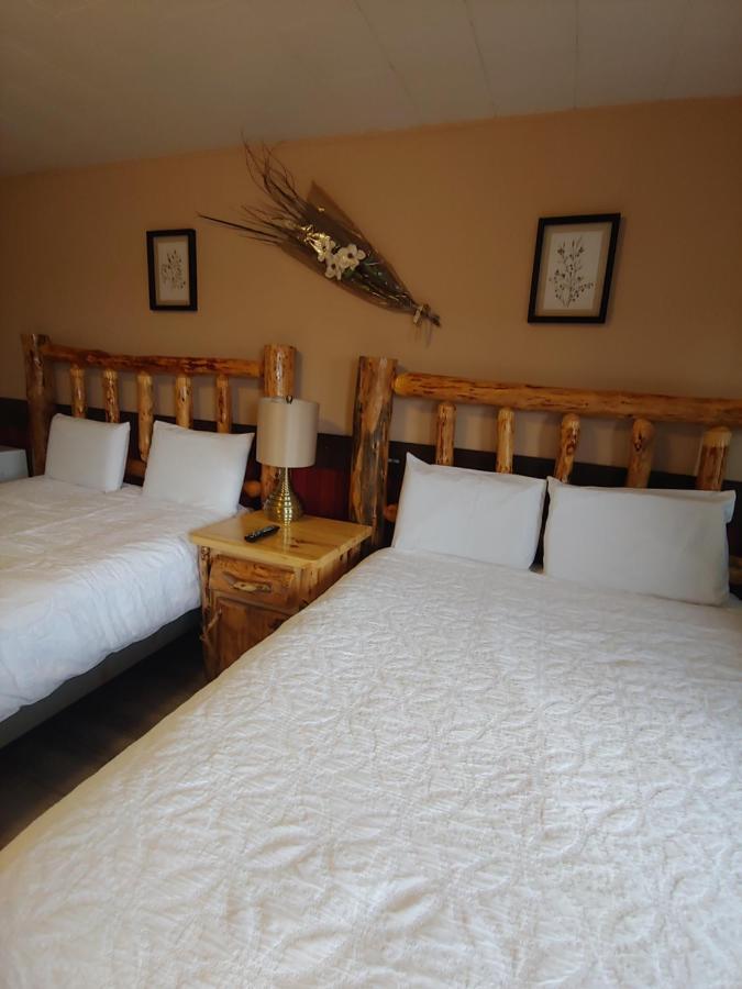 Nipigon Pinecrest Motel المظهر الخارجي الصورة